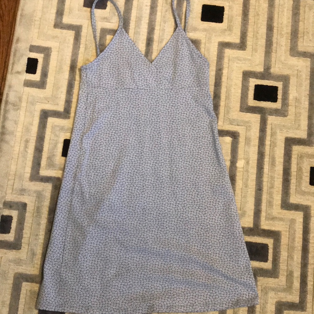 brandy melville blue and white floral dress